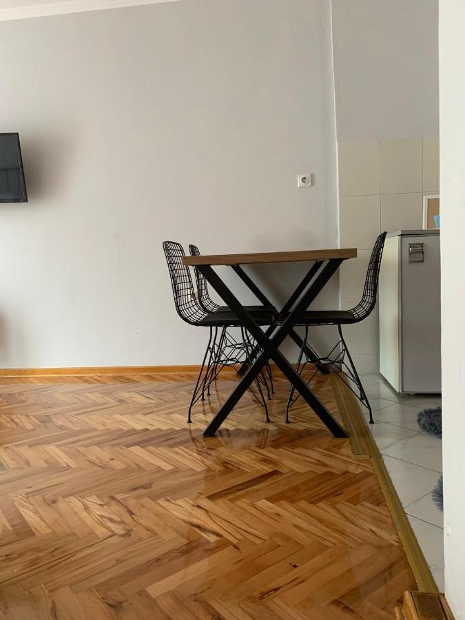 Comfy Studio - 1 Minute Walk To Delta Planet Ni Dış mekan fotoğraf